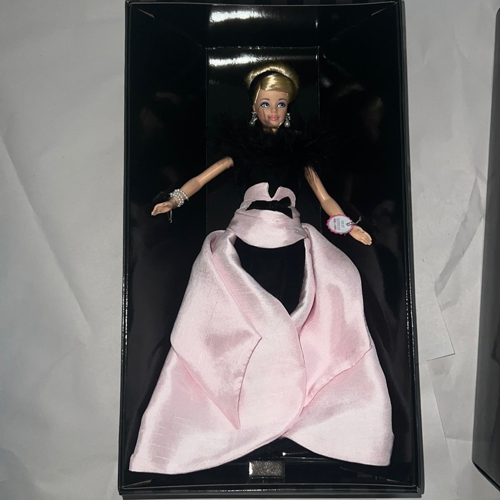 Grand Premiere Barbie Member's Choice First Edition 1996 NRFB